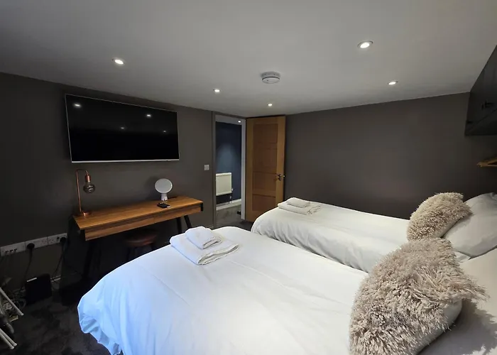 Apartment Luxurious Contemporary Smart Centre *